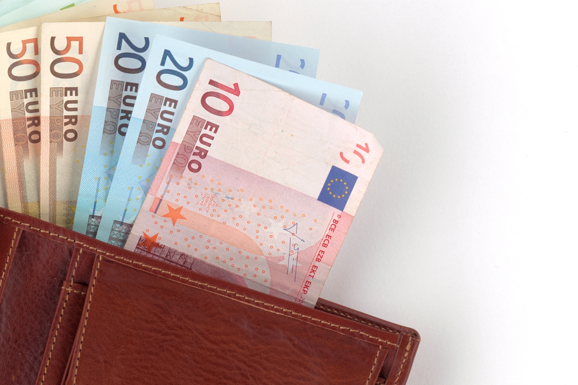 Bargeld vor dem Aus? Doch das Bargeld verschwindet langsam aber sicher. 